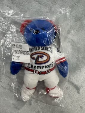 Genuine Arizona Diamondbacks 2001 World Series Champions Team ML Bear SEALED
